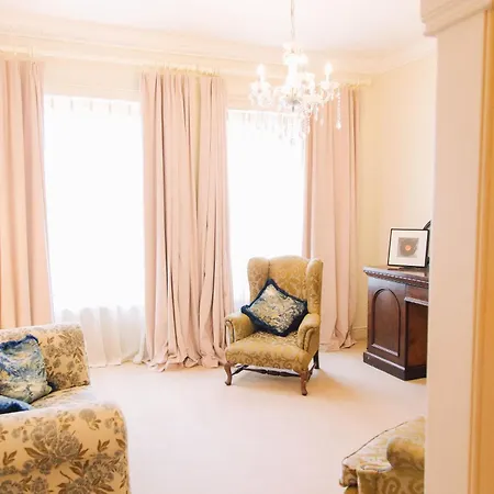 Appartamento Large Penthouse At Townhouse Doneraile Dun ar Aill
