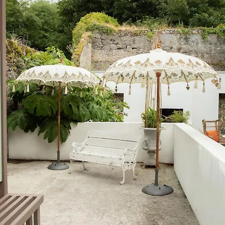 Large Penthouse At Townhouse Doneraile Dun ar Aill